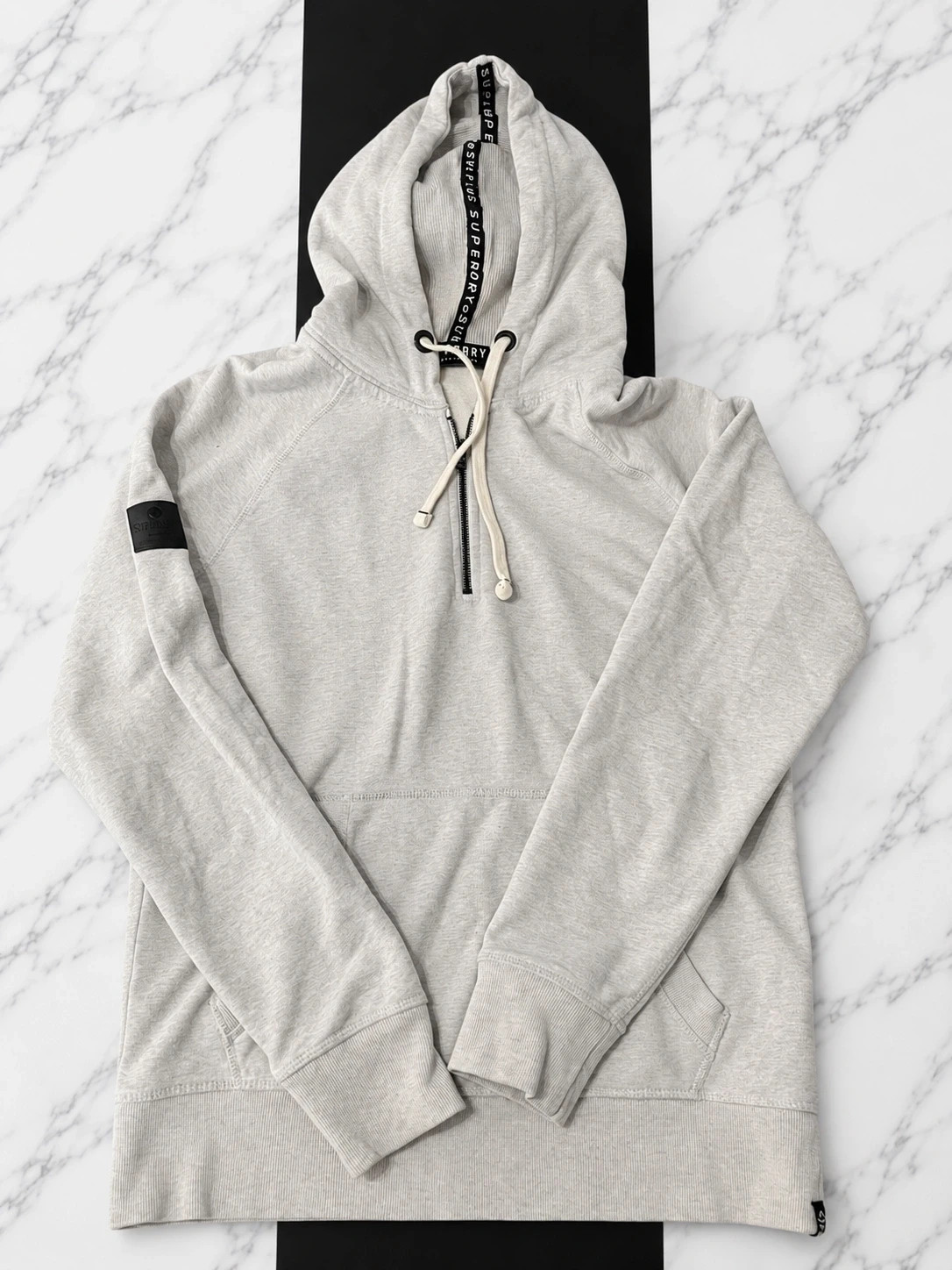 Sweat à capuche Homme Superdry gris clair – Taille L
