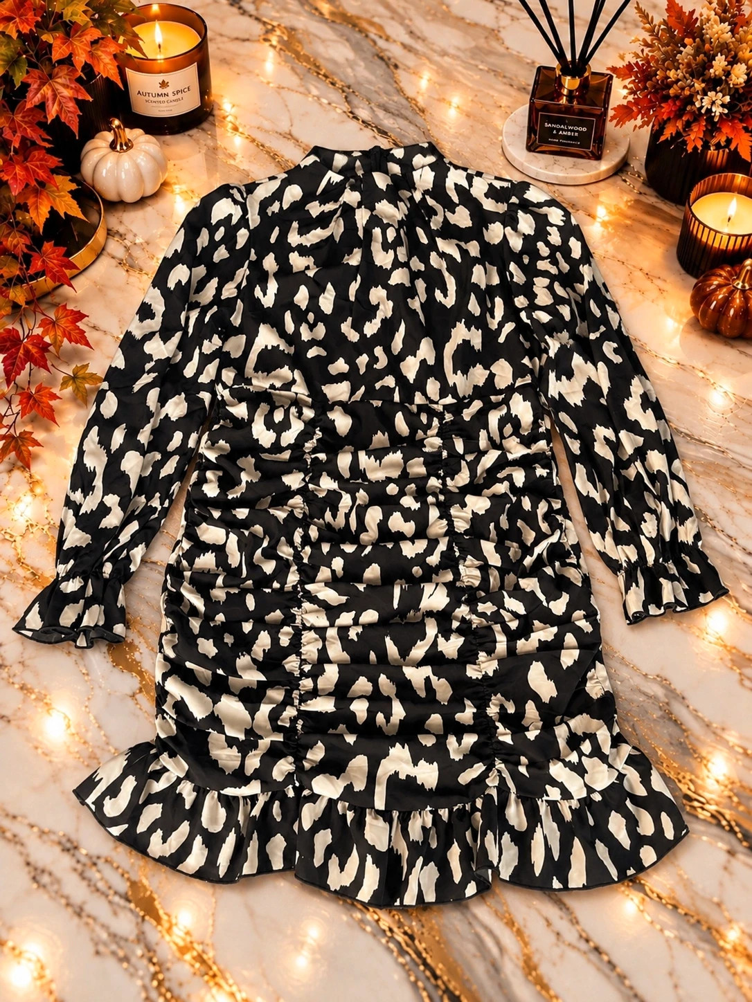 Robe SHEIN froncée imprimée noir & écru – Taille L / 40-42