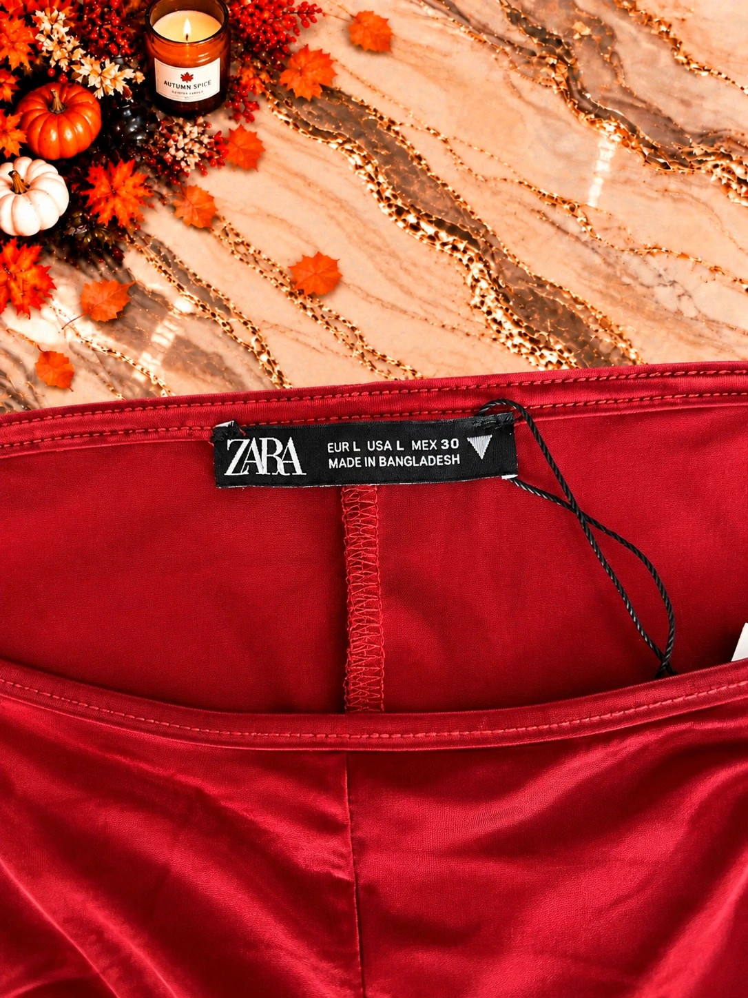 Robe longue Zara rouge bordeaux satinée – Taille L – Élégante et évasée – Zara – taille L / 40 / 12 3