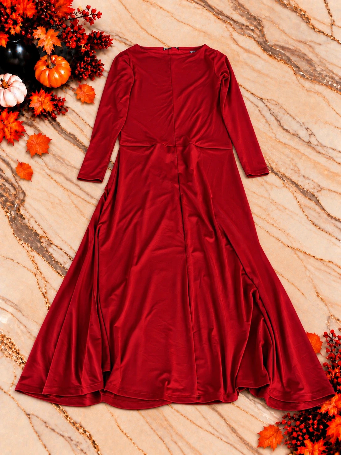 Robe longue Zara rouge bordeaux satinée – Taille L – Élégante et évasée