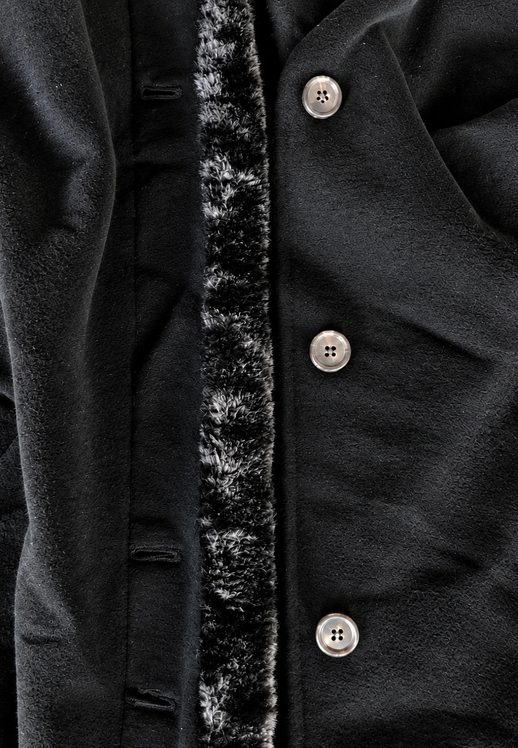 Manteau long d’Auvry Exclusive noir – Col et poignets effet fourrure – Taille 42 XL– Cashmere & Chic – d´Auvry – taille XL / 42 / 14 3