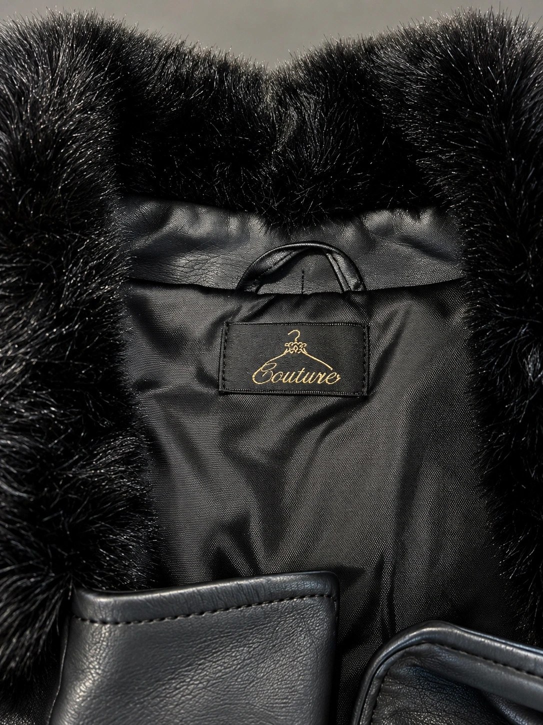 Veste noire Couture effet cuir & fausse fourrure – Taille M – Couture – taille M / 38 / 10 4