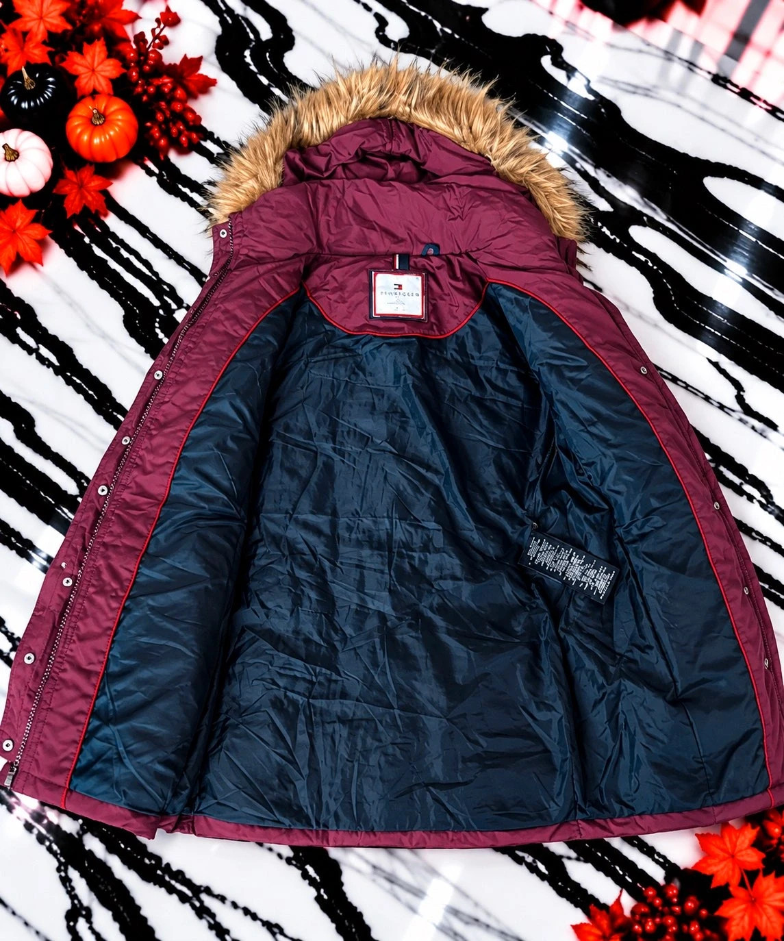 Doudoune Tommy Hilfiger Femme Bordeaux – Taille M – Manteau Matelassé à Capuche Fourrure – Hiver – Tommy Hilfiger – taille M / 38 / 10 3