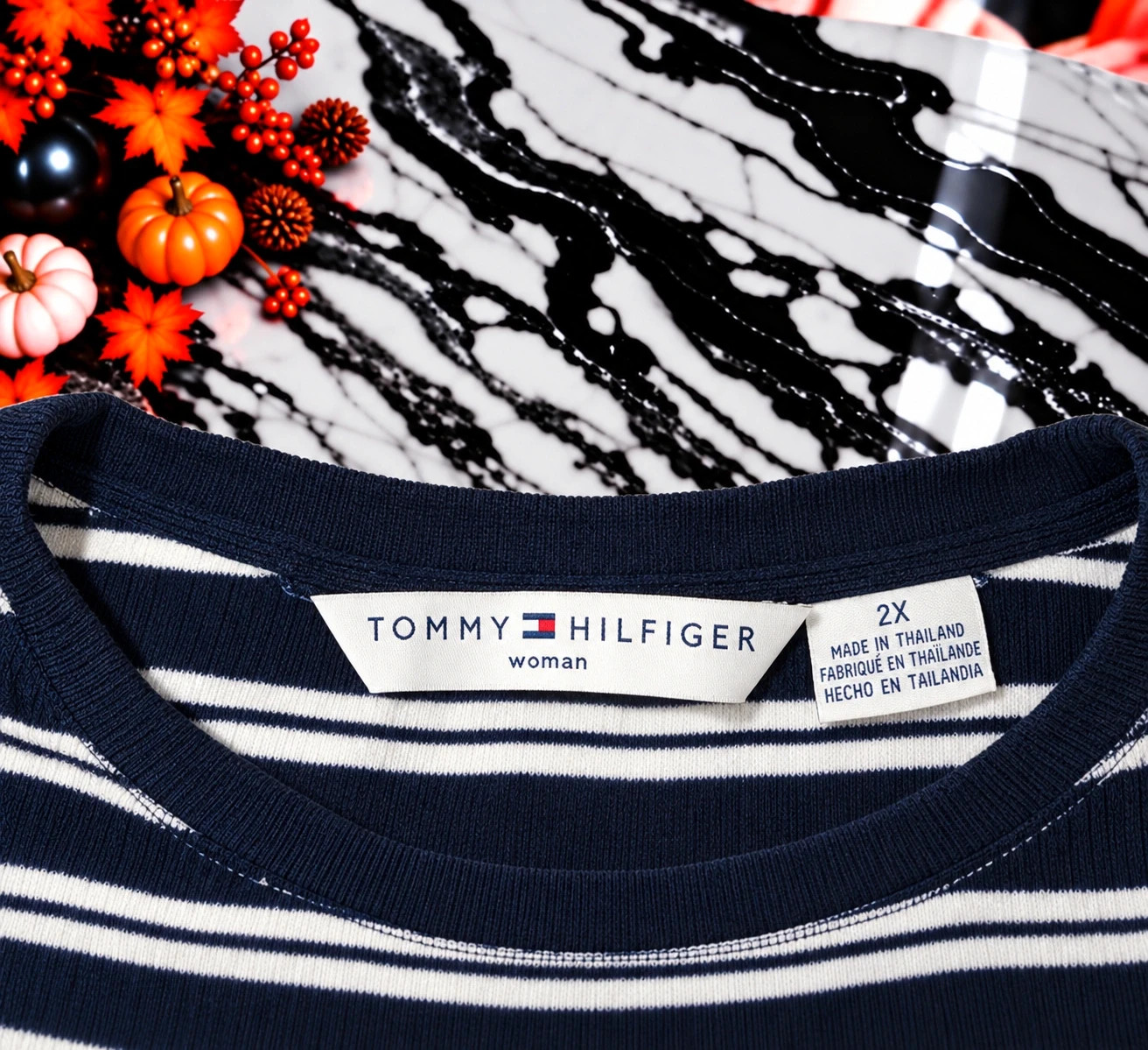 Pull Tommy Hilfiger Femme Bleu Marine à Rayures Blanches – Taille XXL – Style Marinière – Coton – Tommy Hilfiger – taille XXL / 44 / 16 2