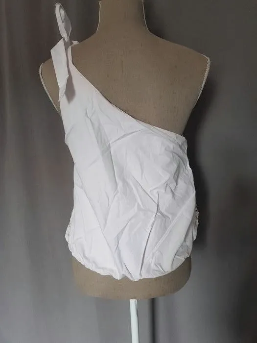 Top asymétrique blanc en broderie anglaise – Zara – taille M 2