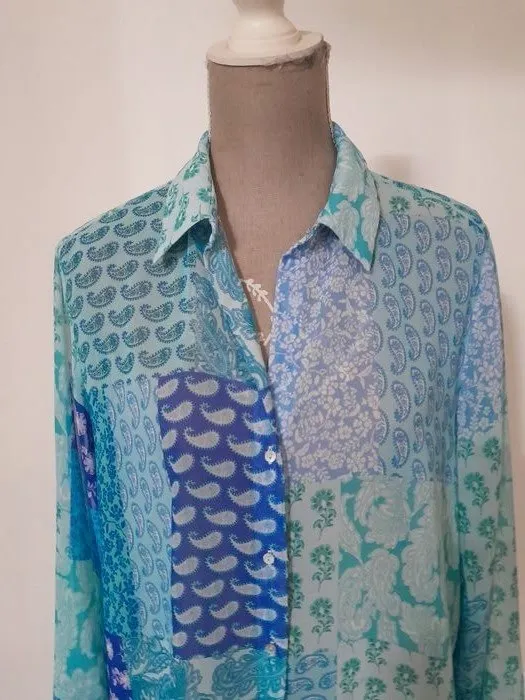 Blouse chemise fluide motifs patchwork bleu – Zara – taille M 2