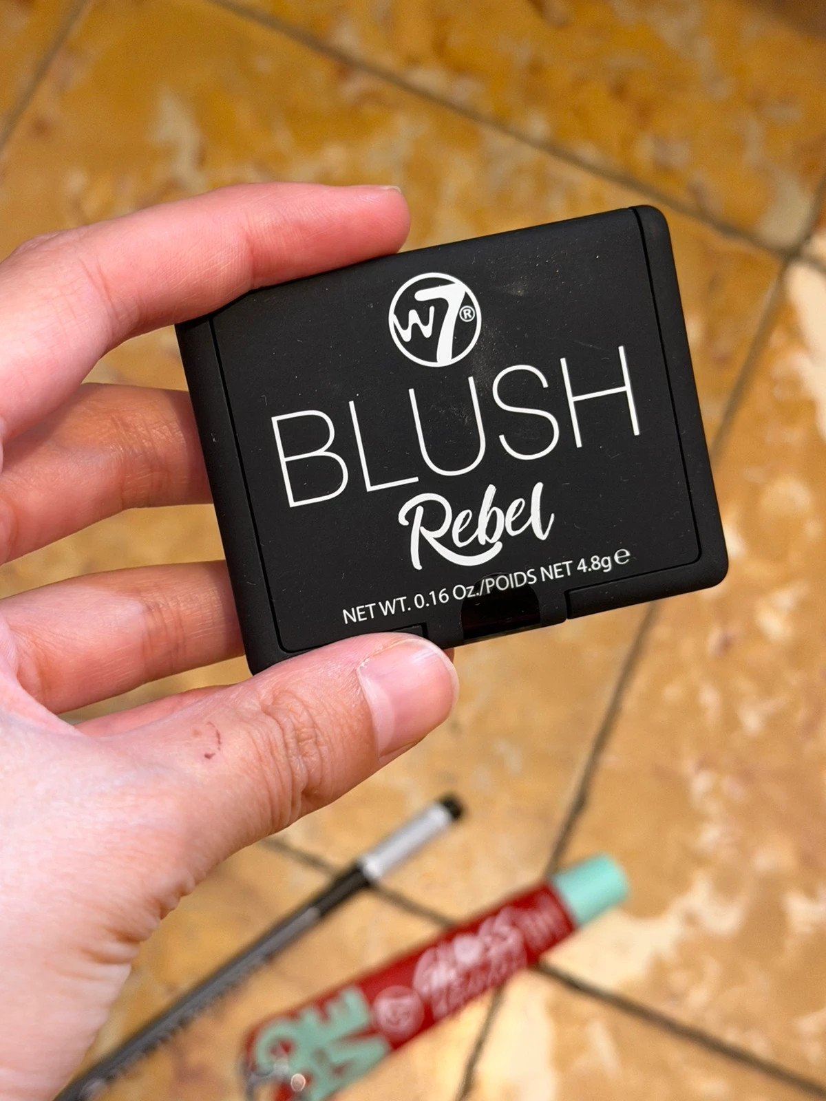 Lote Maquillaje W7 (Iluminador, Colorete, Gloss y Lápiz) – W7 4