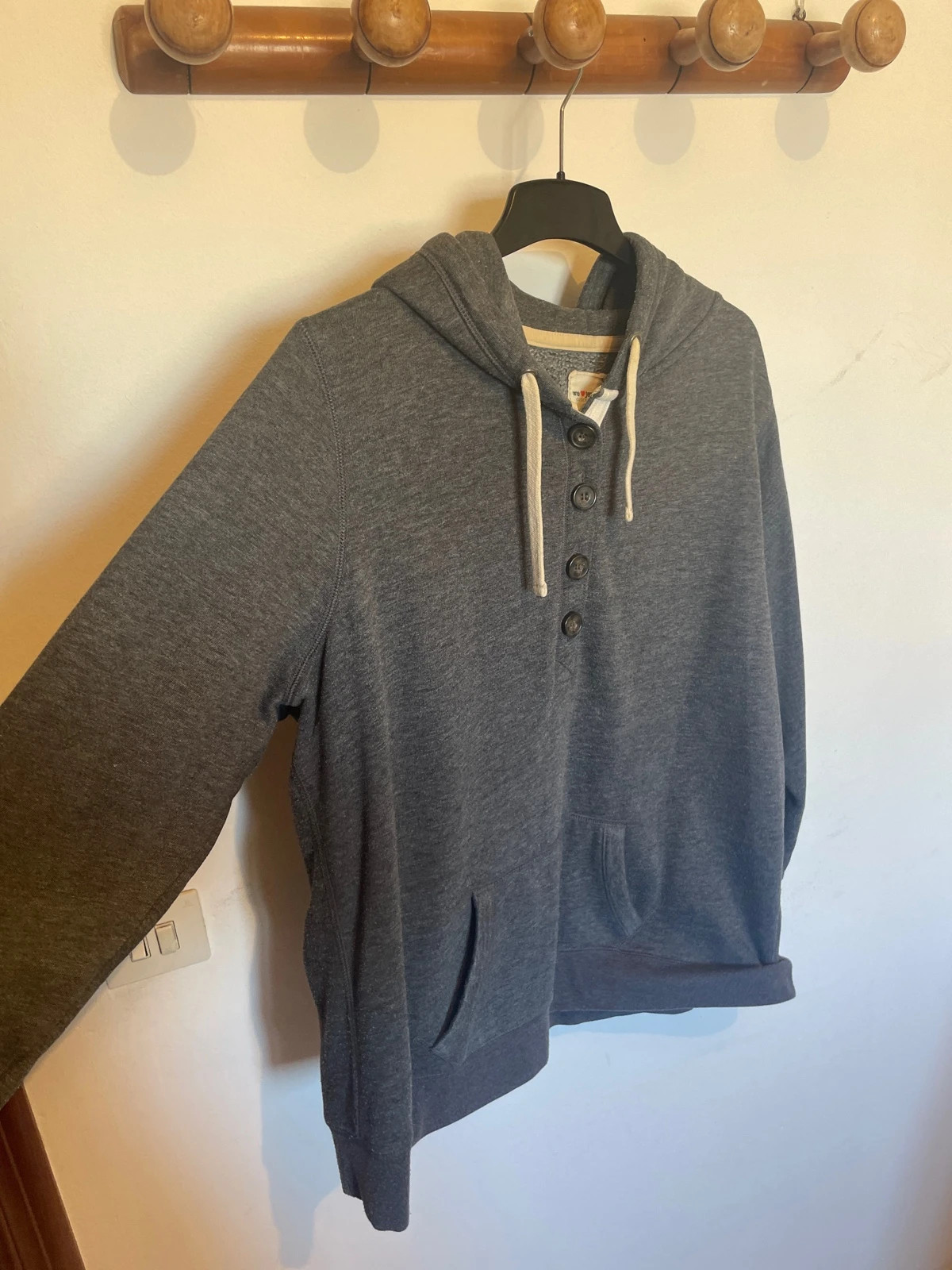 Sudadera Gris Antracita Clockhouse - Estilo Henley con Capucha – Clockhouse – taille 6XL / 52 / 24 4
