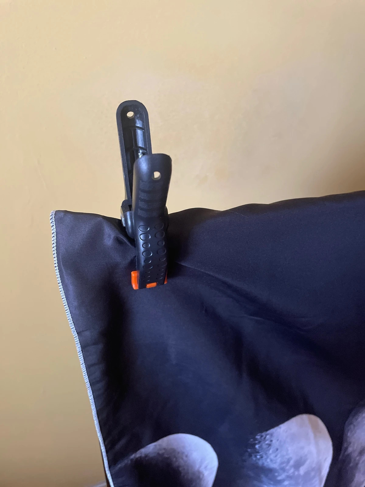 Soporte de fondo fotográfico profesional 155–300 cm + 2 telas, pinzas y funda – Amazon 2