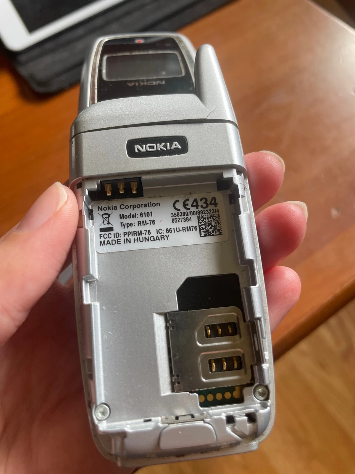 Nokia 6101 Vintage – Móvil plegable retro con antena – Nokia 2