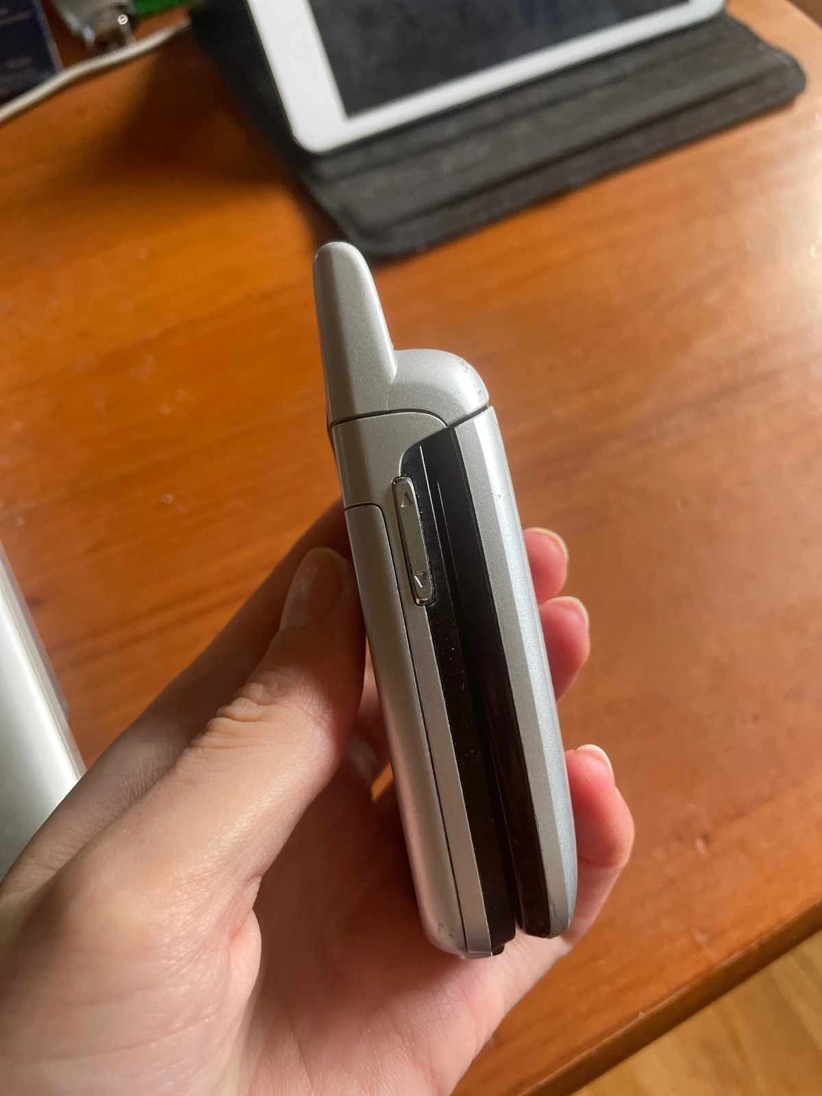 Nokia 6101 Vintage – Móvil plegable retro con antena – Nokia 4
