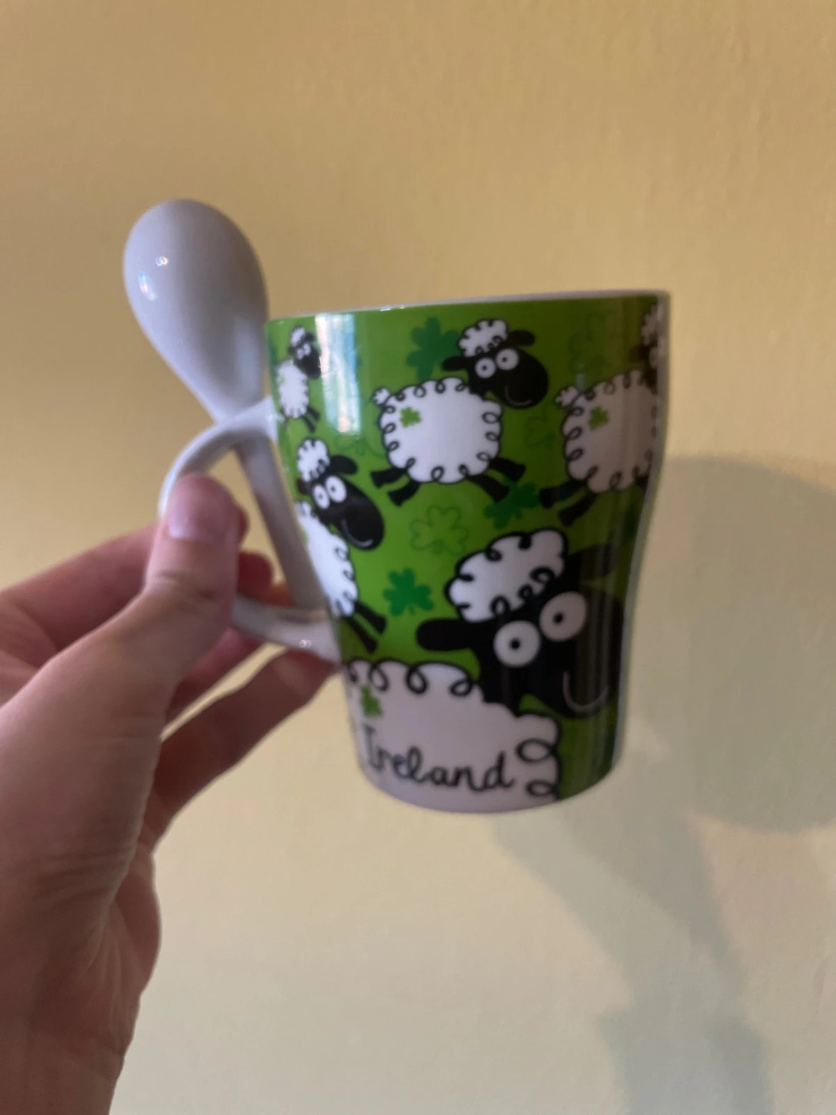 Taza con cuchara - Irlanda – wooley jumpers 5