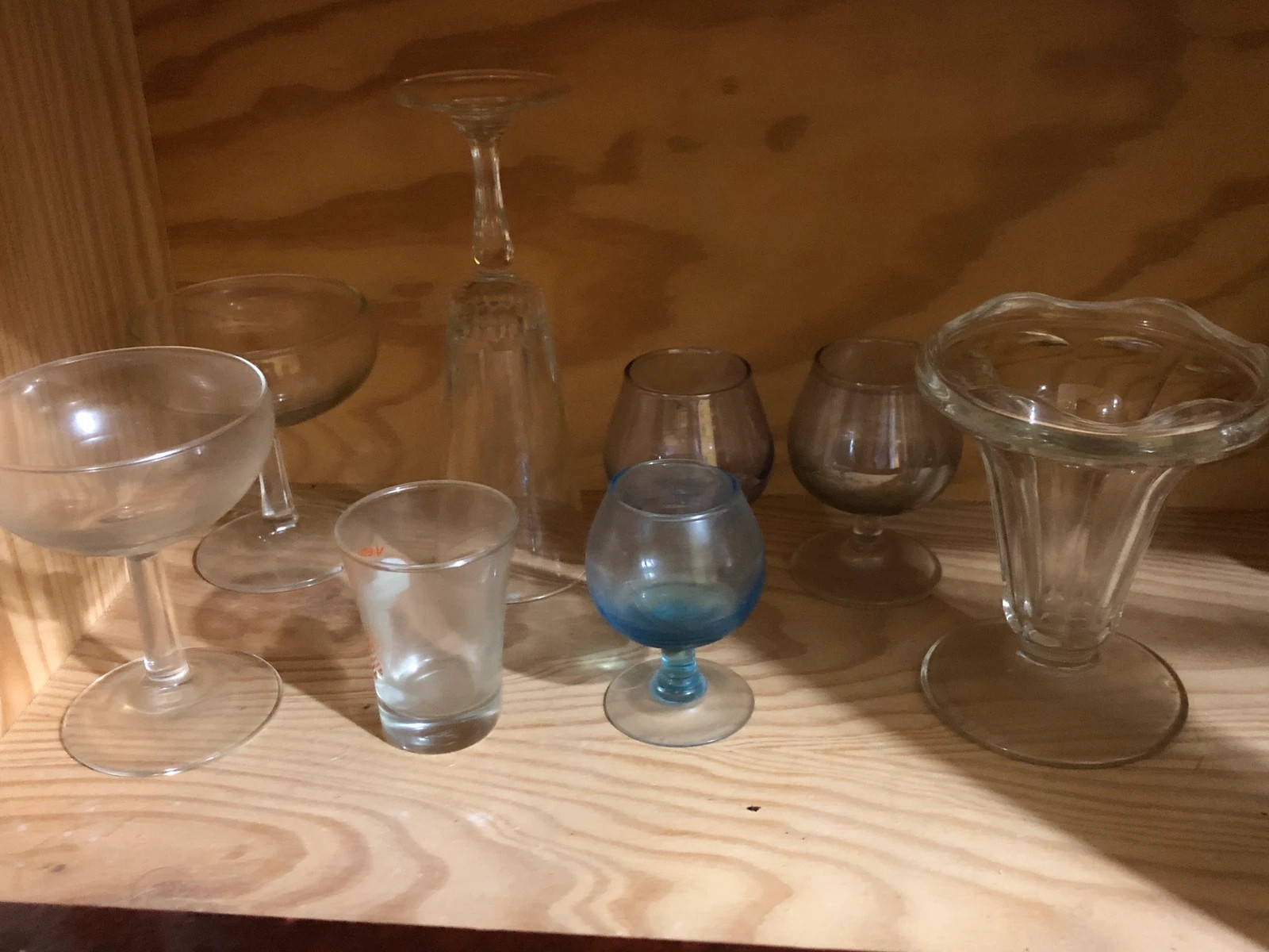 Lote Variado de Cristalería: Copas y Vasos Vintage – Variadas.