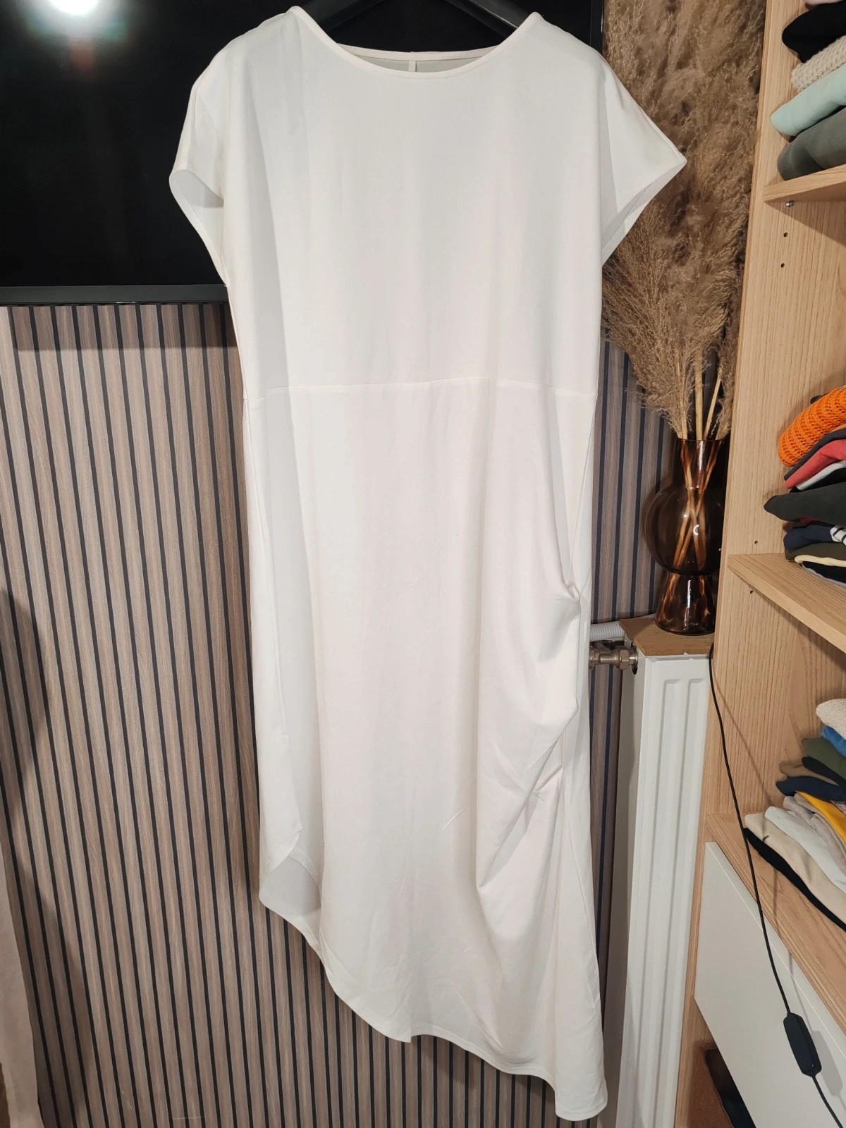 Robe asymétrique blanche new collection