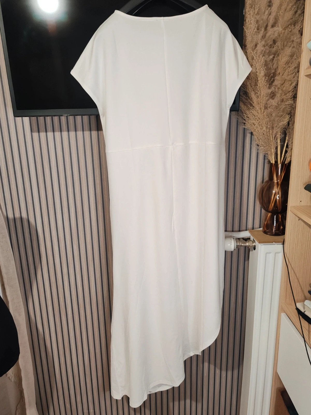 Robe asymétrique blanche new collection – New Collection – taille 3XL 4