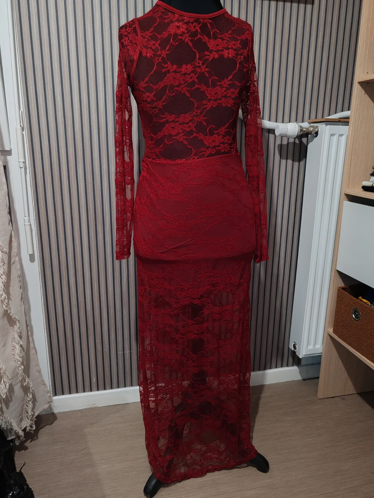 Robe longue dentelle rouge – M-Made in Italy – taille Taille unique 2