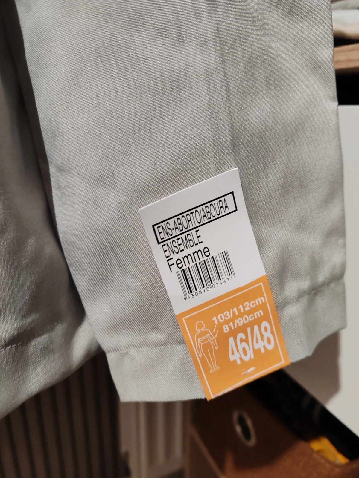 Ensemble tailleur gris Dona firenze – Dona Firenze – taille XXXL / 46 / 18 3