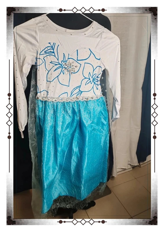 Robe la reine des neiges a led – Frozen – taille 5 ans / 110 cm 2