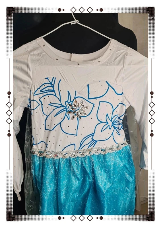 Robe la reine des neiges a led – Frozen – taille 5 ans / 110 cm 3