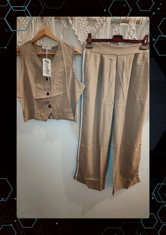 Ensemble débardeur et pantalon beige