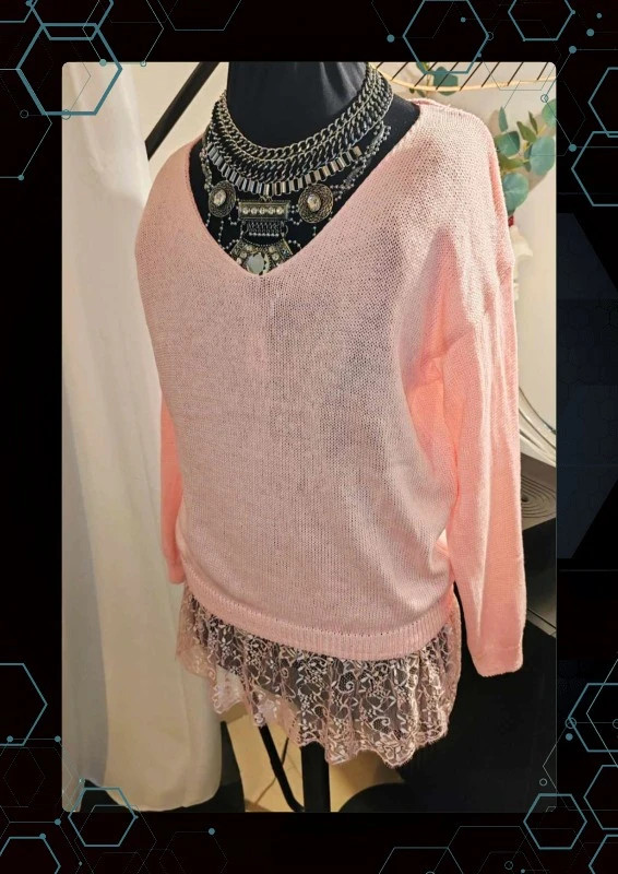 Pull dentelle tricot station