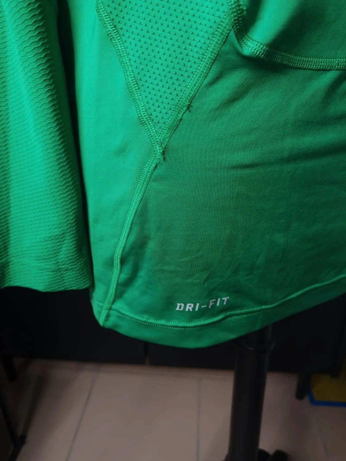 T-shirt Nike pro combat – Nike – taille XXL / 44 / 16 4