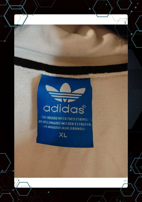 Pull Real Madrid – adidas – taille 16 ans / 176 cm 4