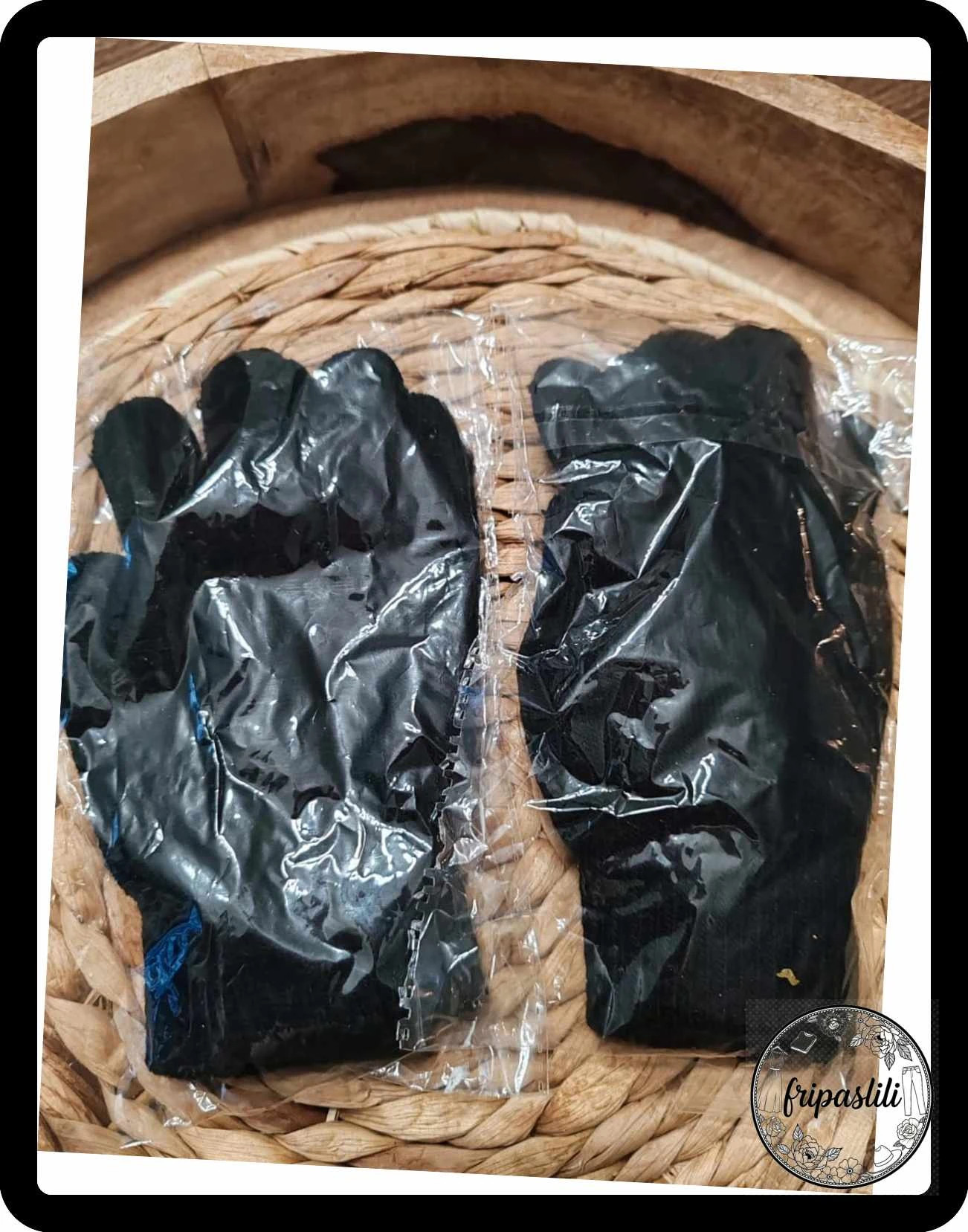 Lot deux paires de gants