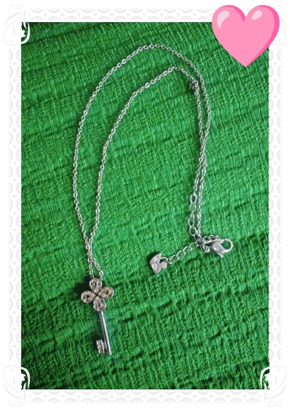 Collier clé Swarovski