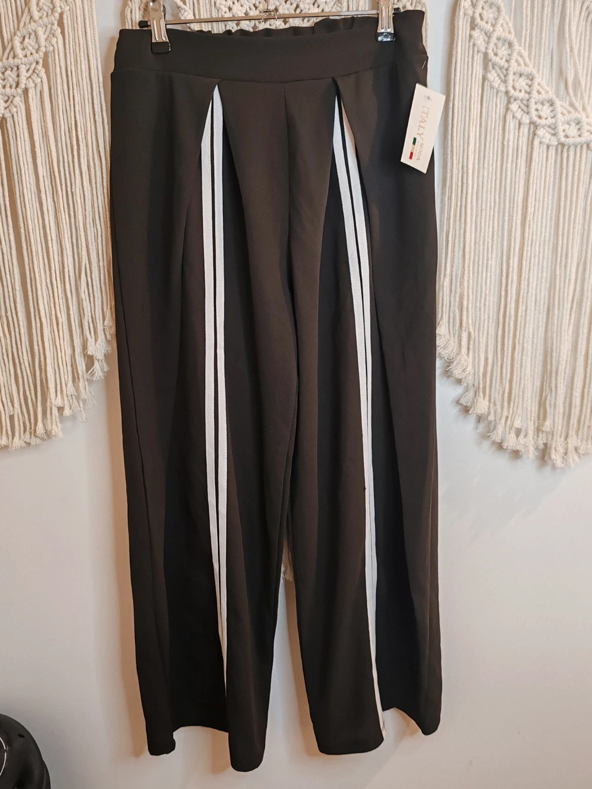Pantalon marron et blanc