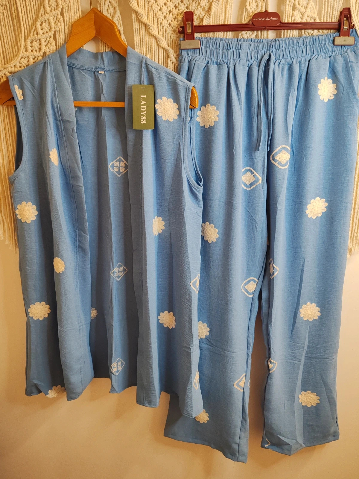 Ensemble lady 88