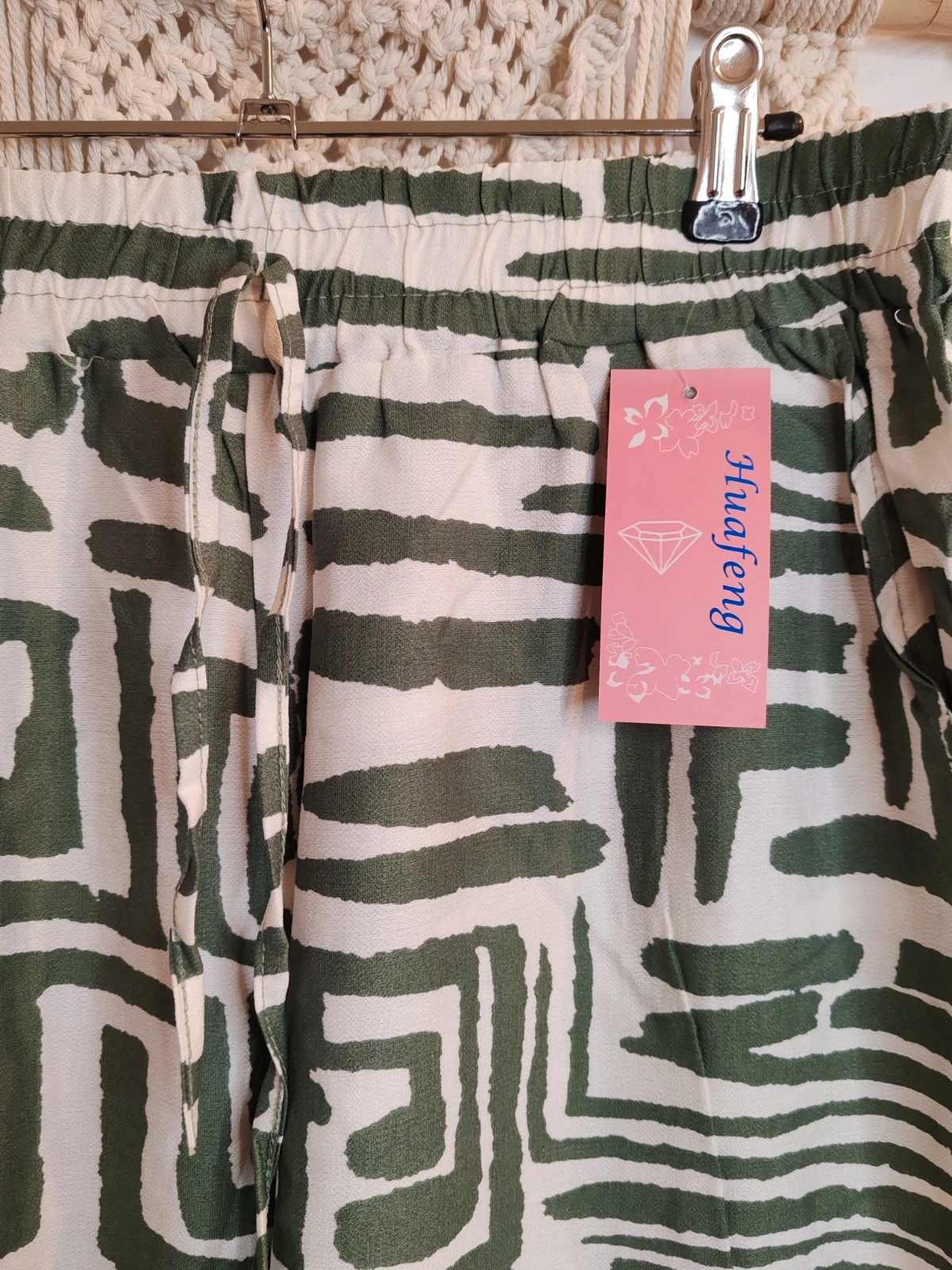 Pantalon motifs vert – huafeng – taille XL / 42 / 14 3