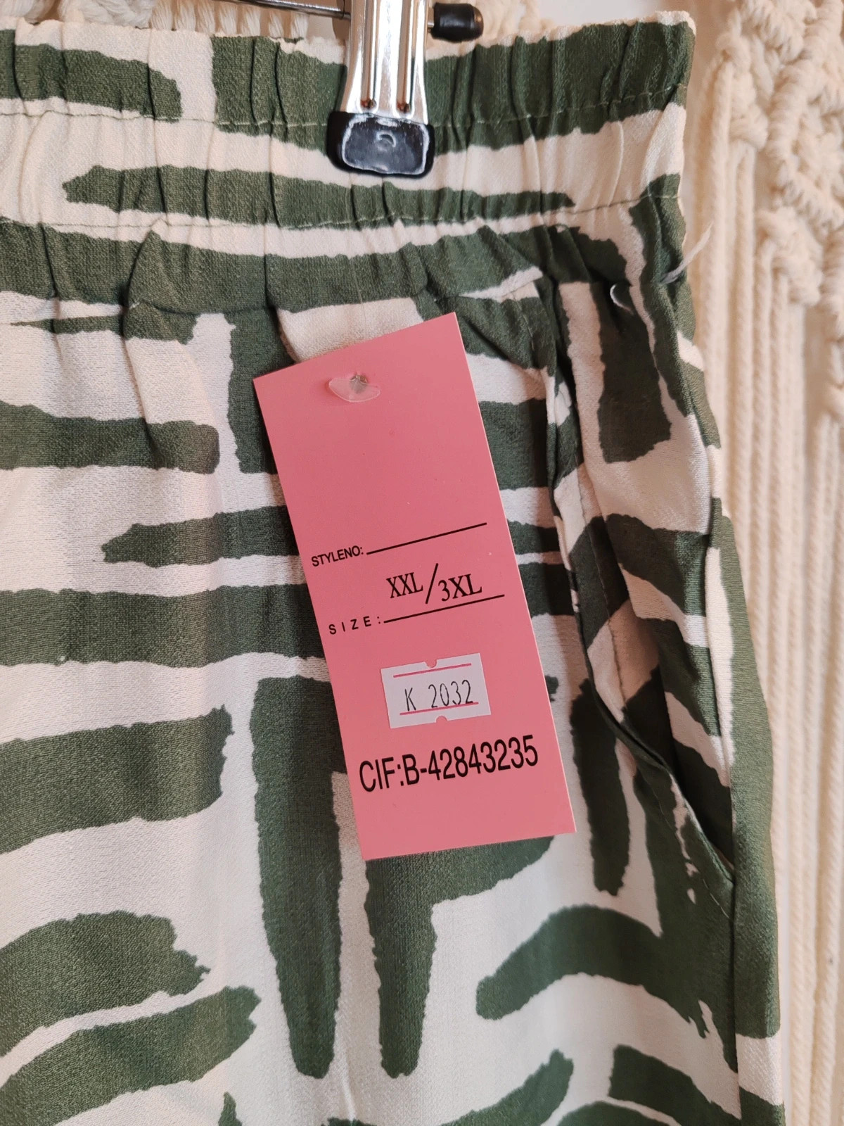 Pantalon motifs vert – huafeng – taille XL / 42 / 14 2