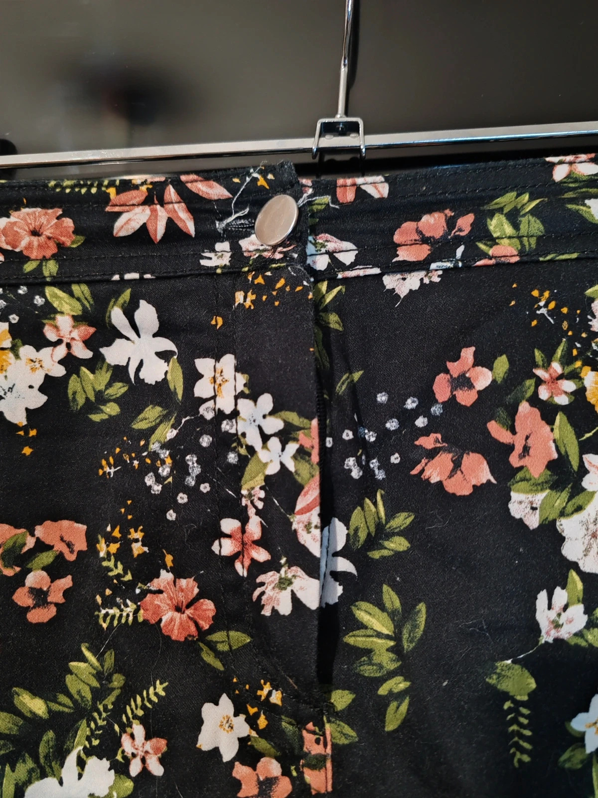 Jupe new collection – New Collection – taille 4XL / 48 / 20 3