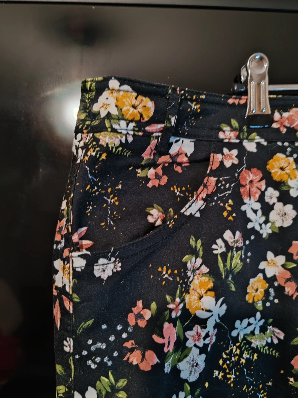Jupe new collection – New Collection – taille 4XL / 48 / 20 2