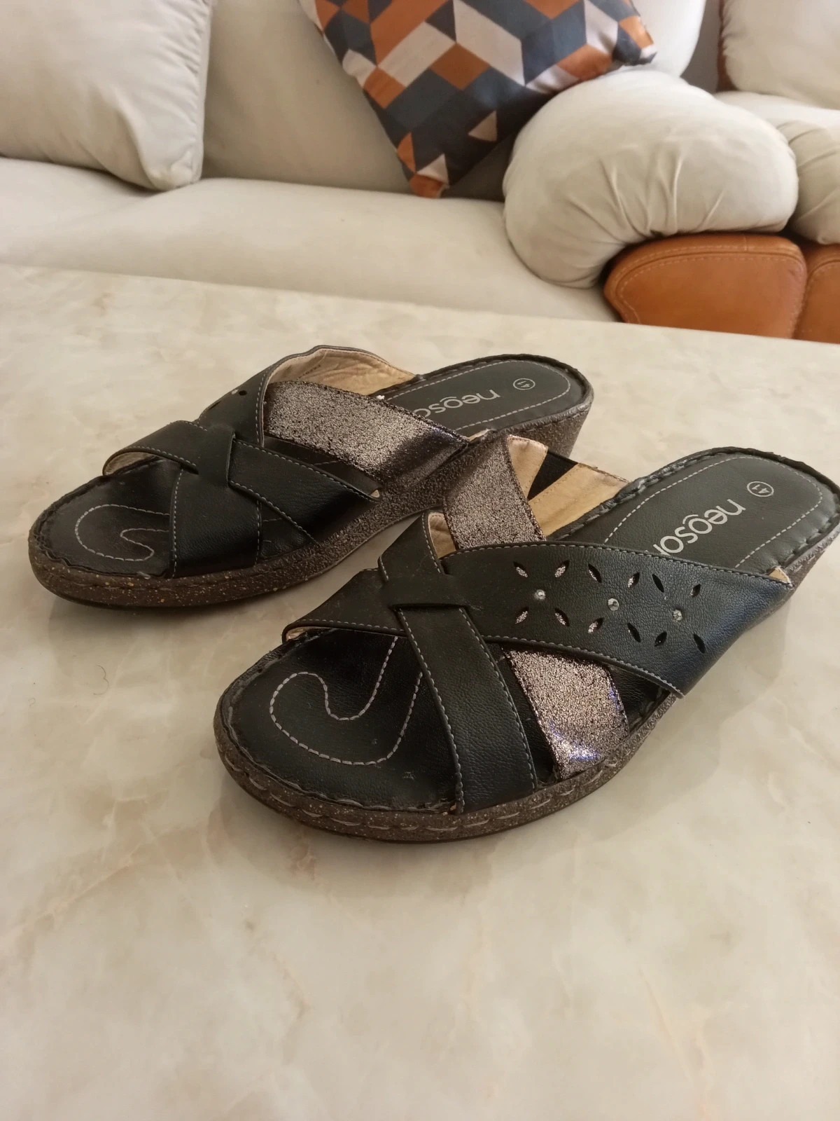 Sandales Femme Neosoft Noires Taille 41 | Claquettes Confortables et Légères – neosoft – taille 41 2