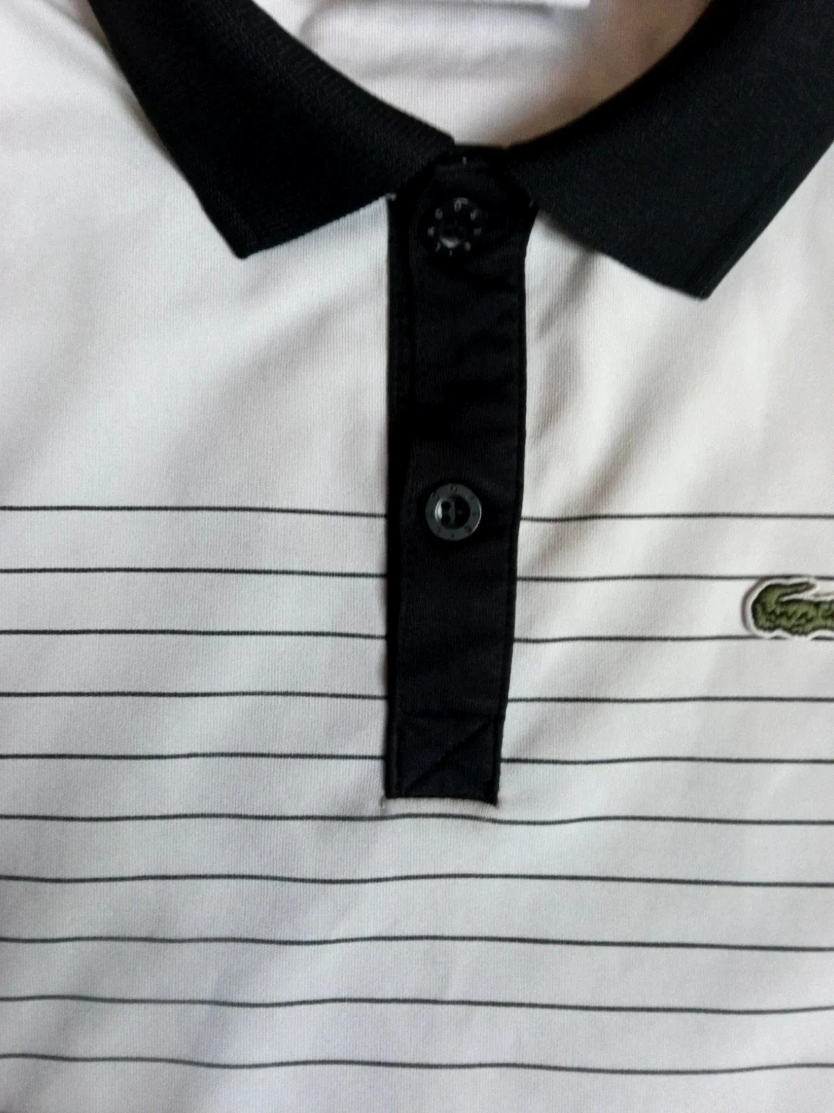 Polo Lacoste garçon 12 ans/152 cm – Blanc & Bleu – Rayures fines – Très bon état – Classique – Lacoste – taille 12 ans / 152 cm 3