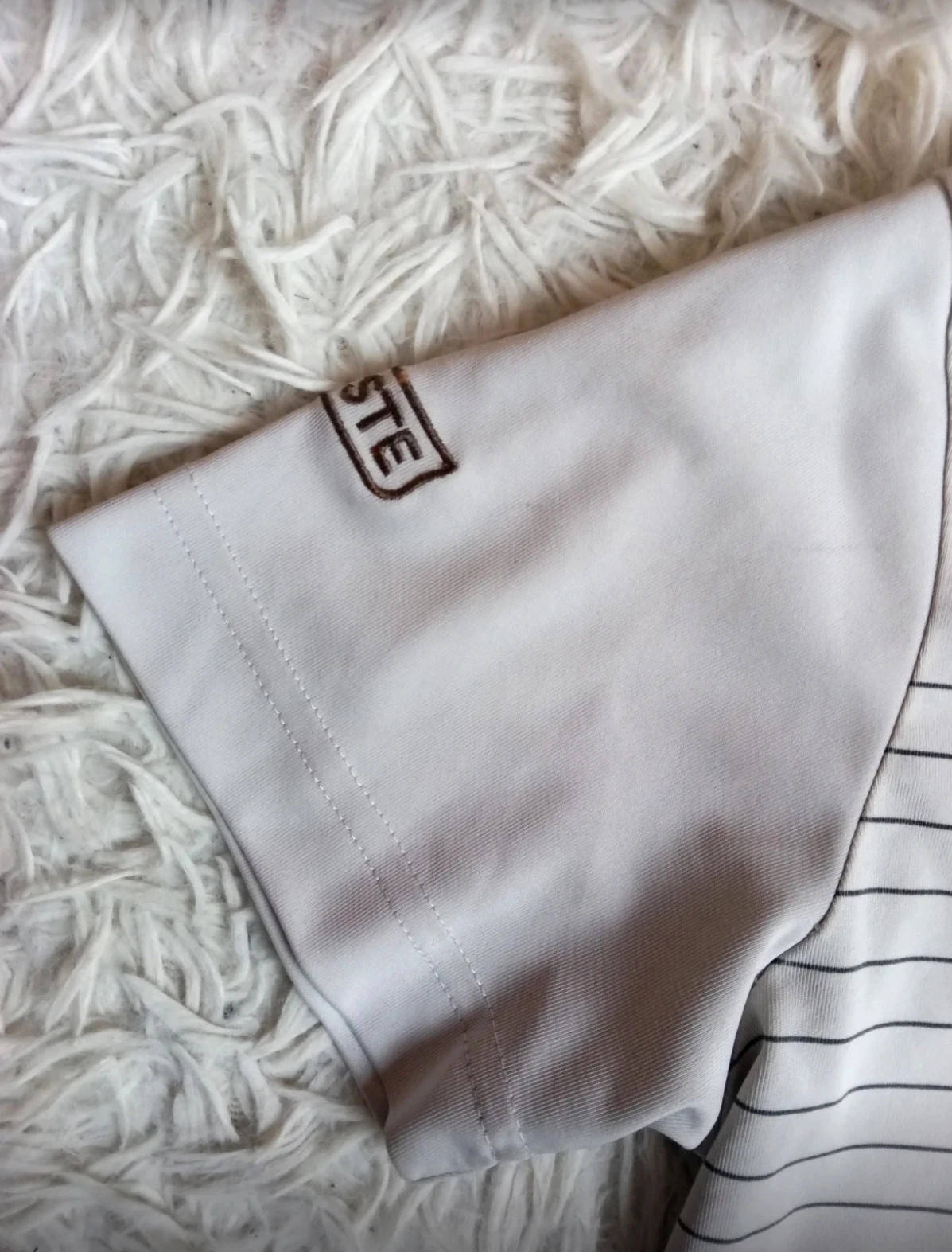 Polo Lacoste garçon 12 ans/152 cm – Blanc & Bleu – Rayures fines – Très bon état – Classique – Lacoste – taille 12 ans / 152 cm 4