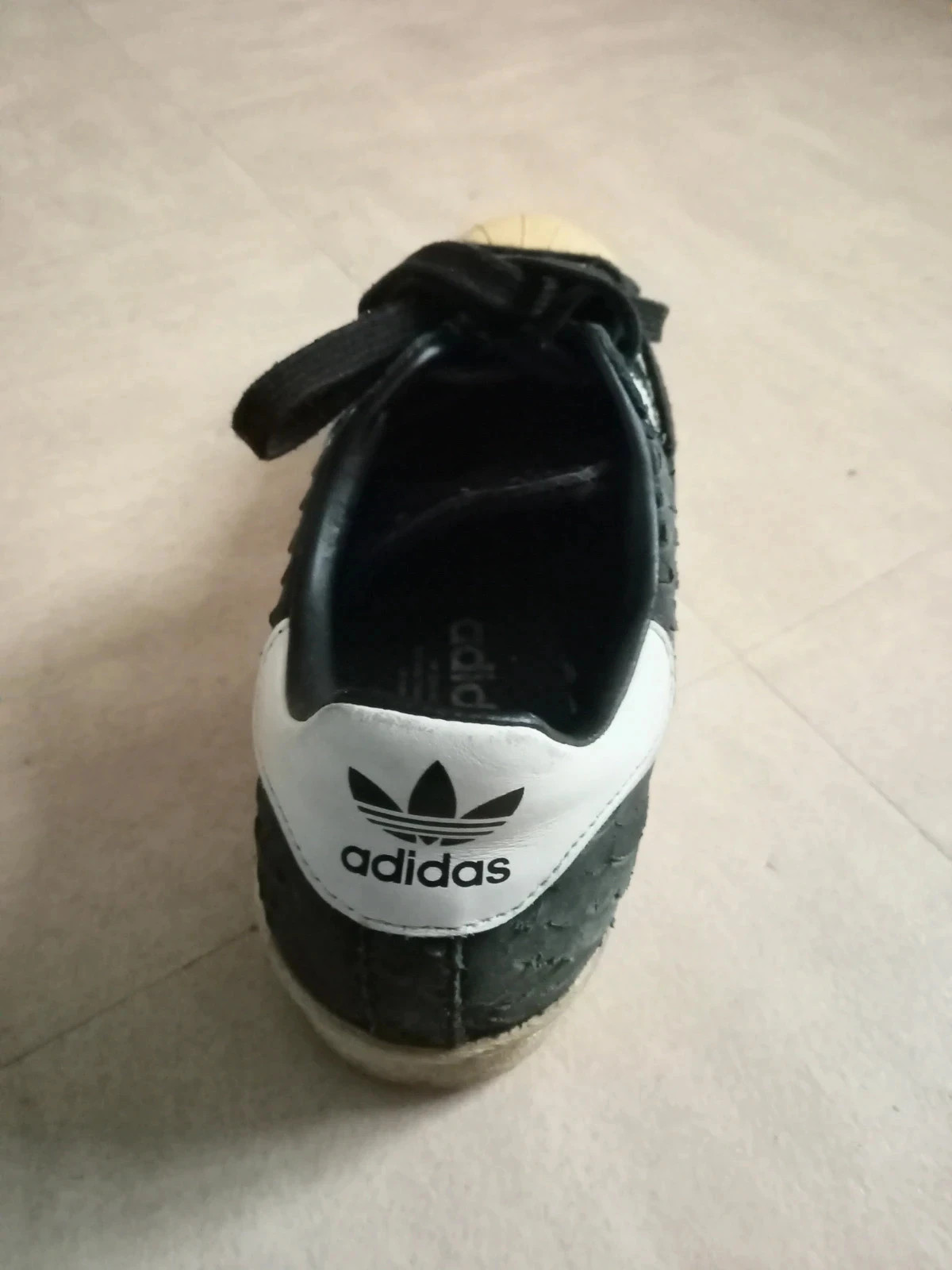 Adidas Superstar Noir Taille 40,5 - Bon état – Superstar – taille 40.5 2