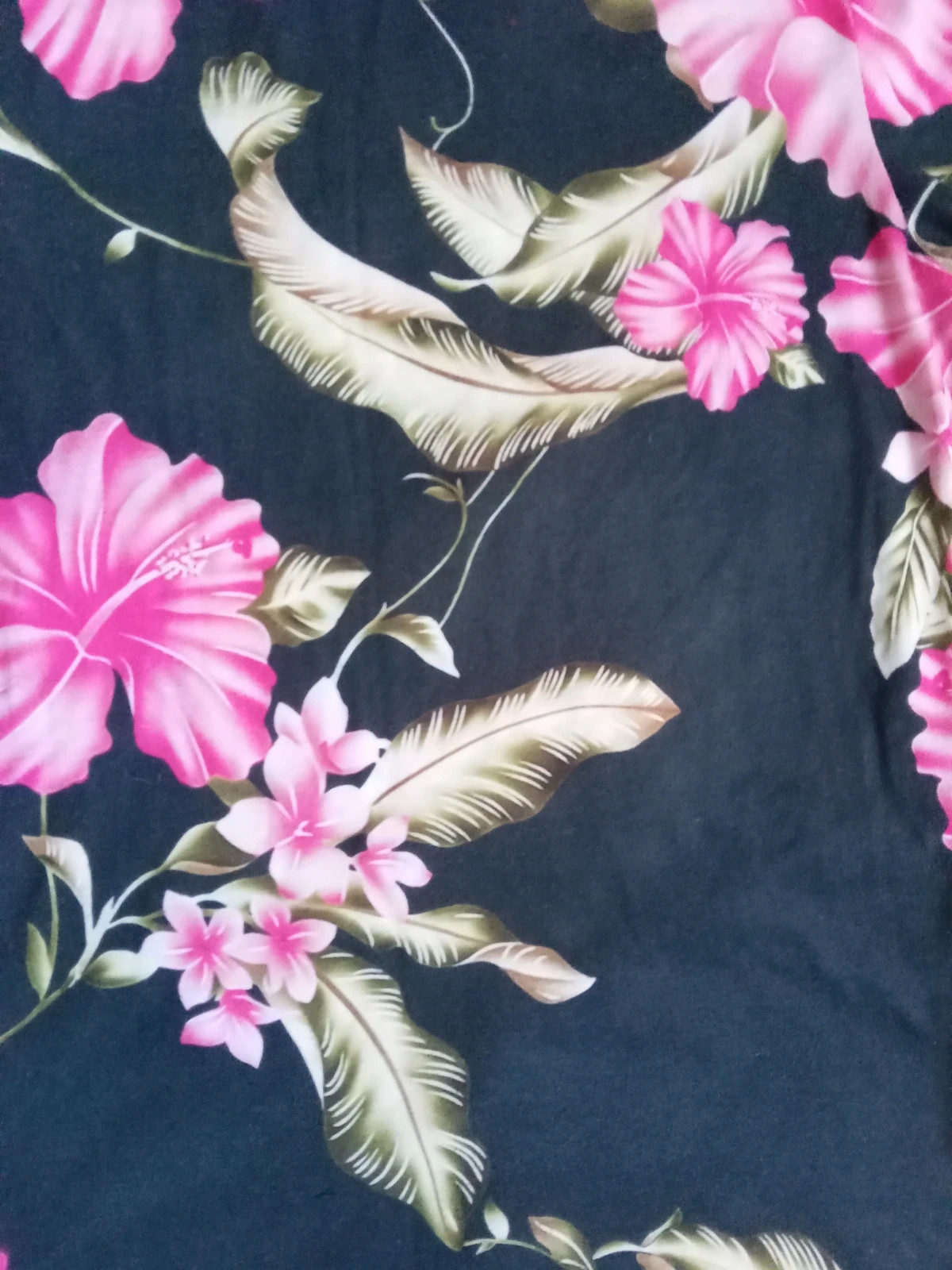 T-shirt Celebry Tees taille S – Rose & Noir – Très bon état – Streetwear / Oversize – Celebry Tees – taille S 3