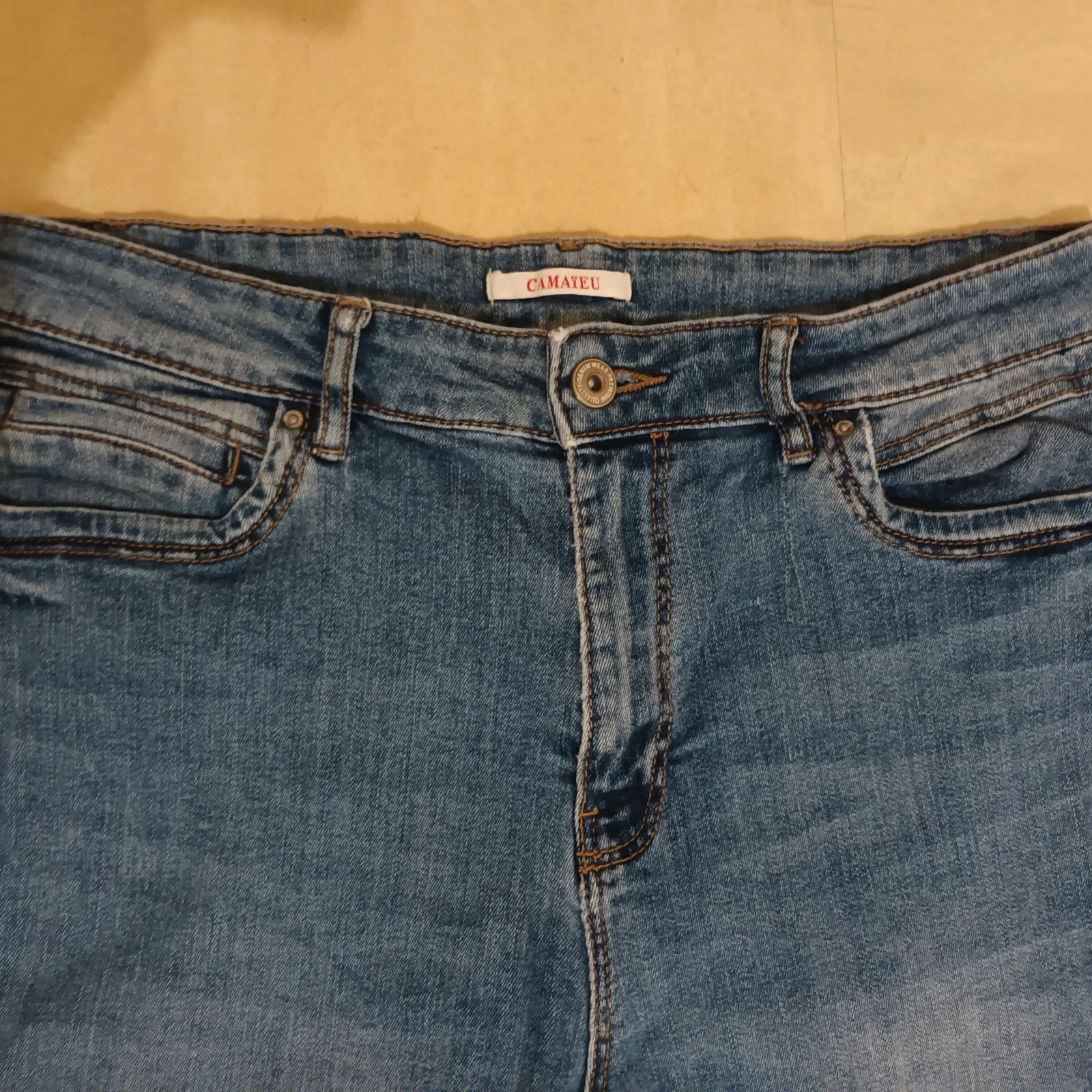 Jean femme Camaïeu bleu – Taille L (44) – Camaïeu – taille L / 40 / 12 3
