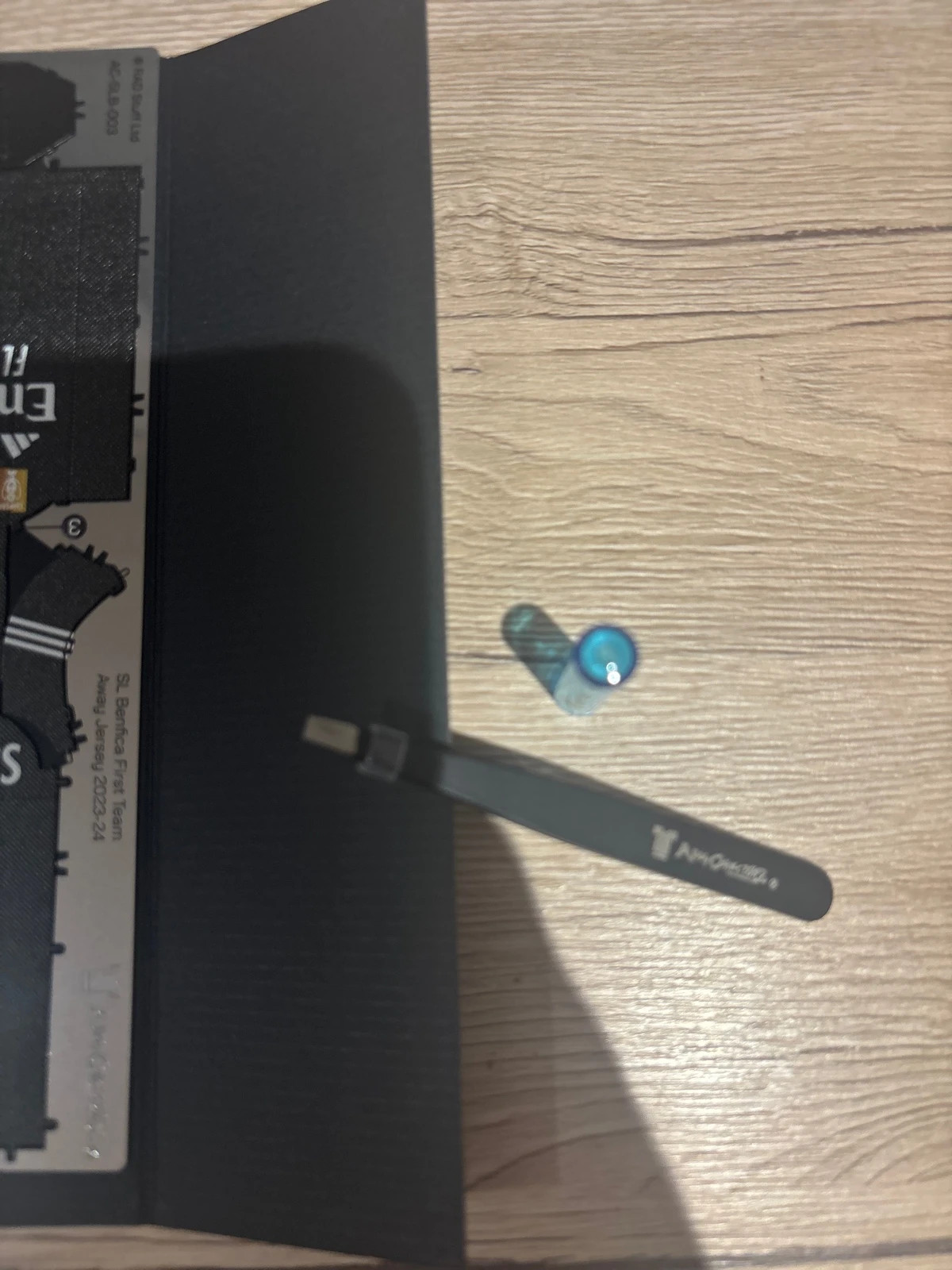 Maillot Benfica à monter soit même en métal – Benfica – taille Taille unique 5