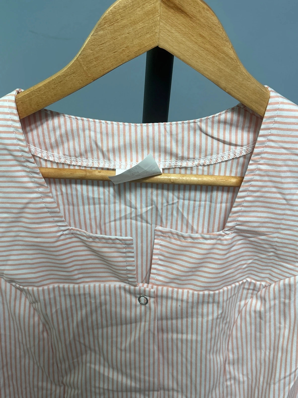 Blouse à rayure verticale blanc et saumon taille 40/42 2