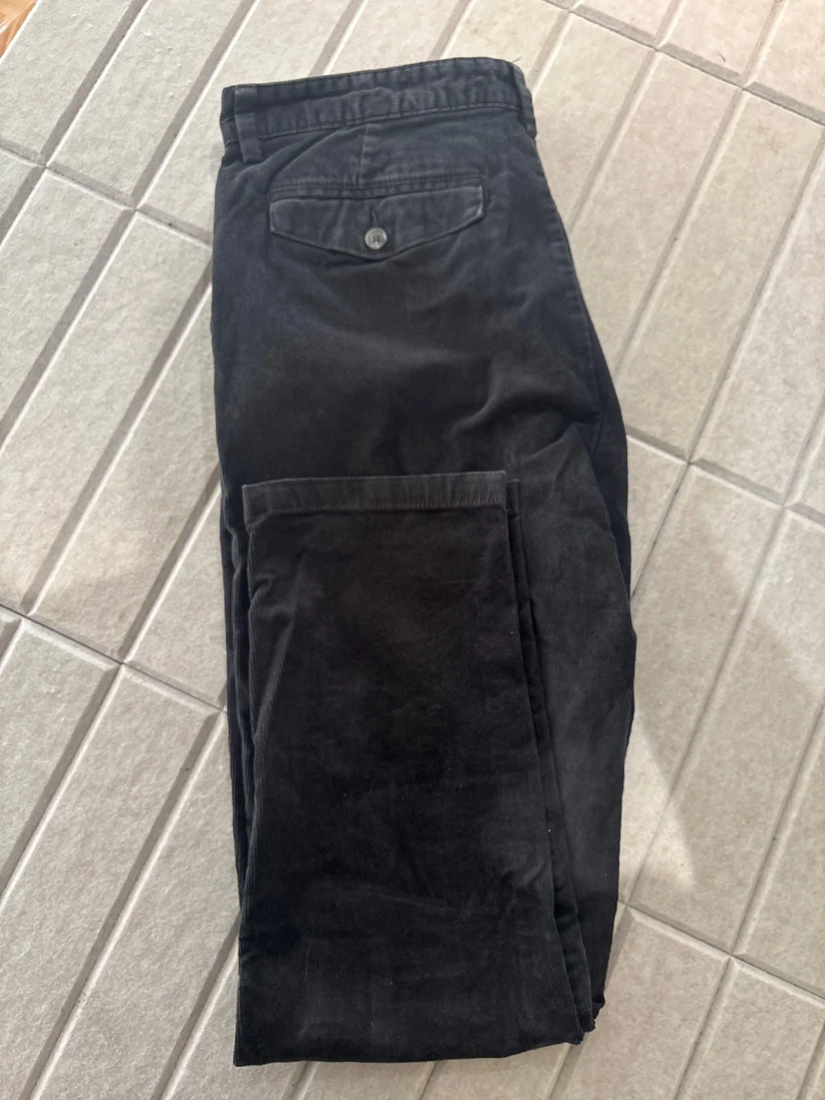 Pantalon en velours côtelé Kiabi – Taille 44 – Gris foncé – Kiabi – taille W34 | FR 44 5