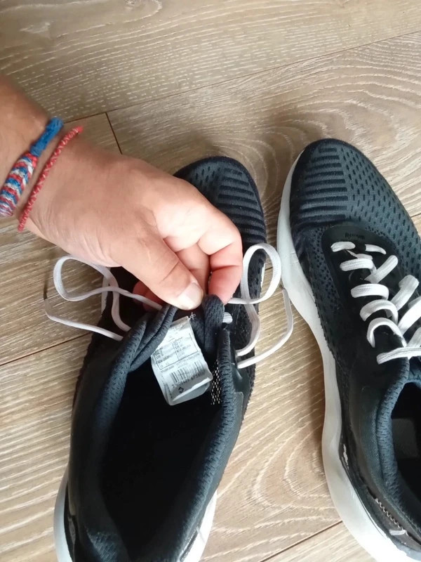 Décathlon baskets en très bon état homme taille 42
