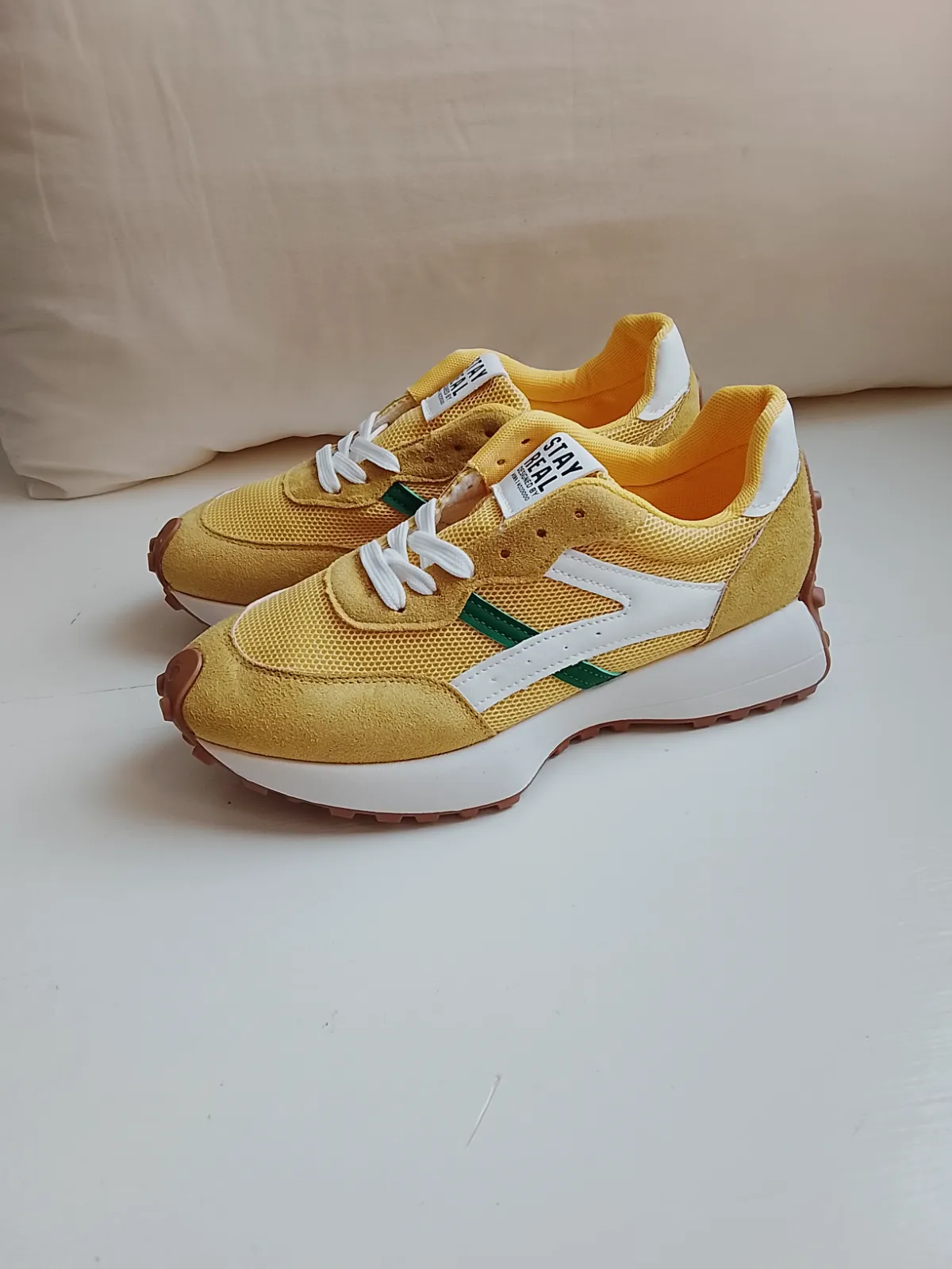 Zapatillas deportivas  – Local – taille EU 38 2