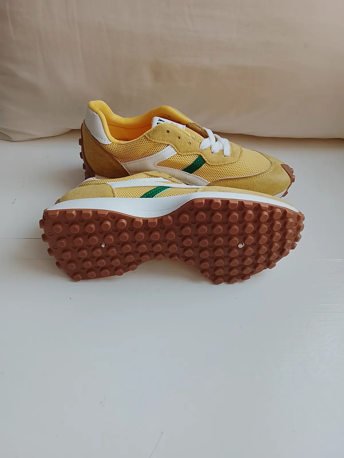 Zapatillas deportivas  – Local – taille EU 38 3