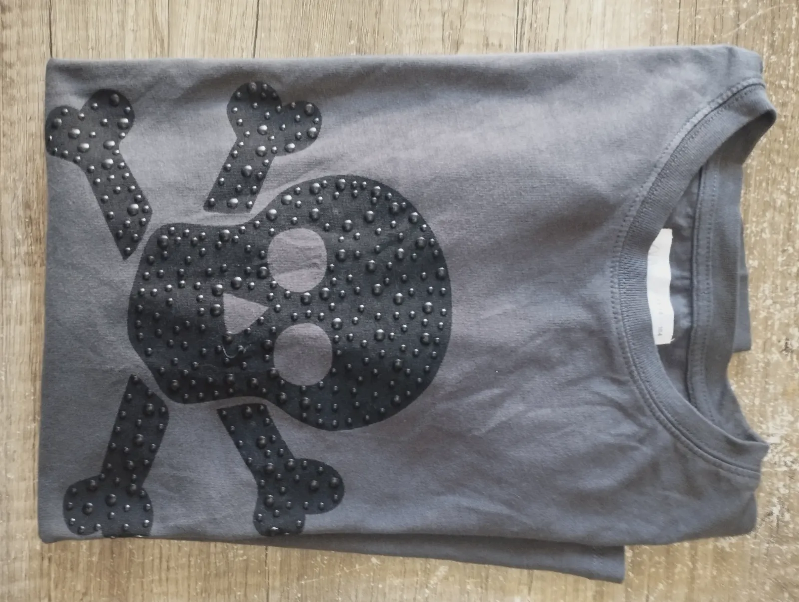 Camiseta Zara gris con calavera de tachuelas – Zara – taille 14 años 3