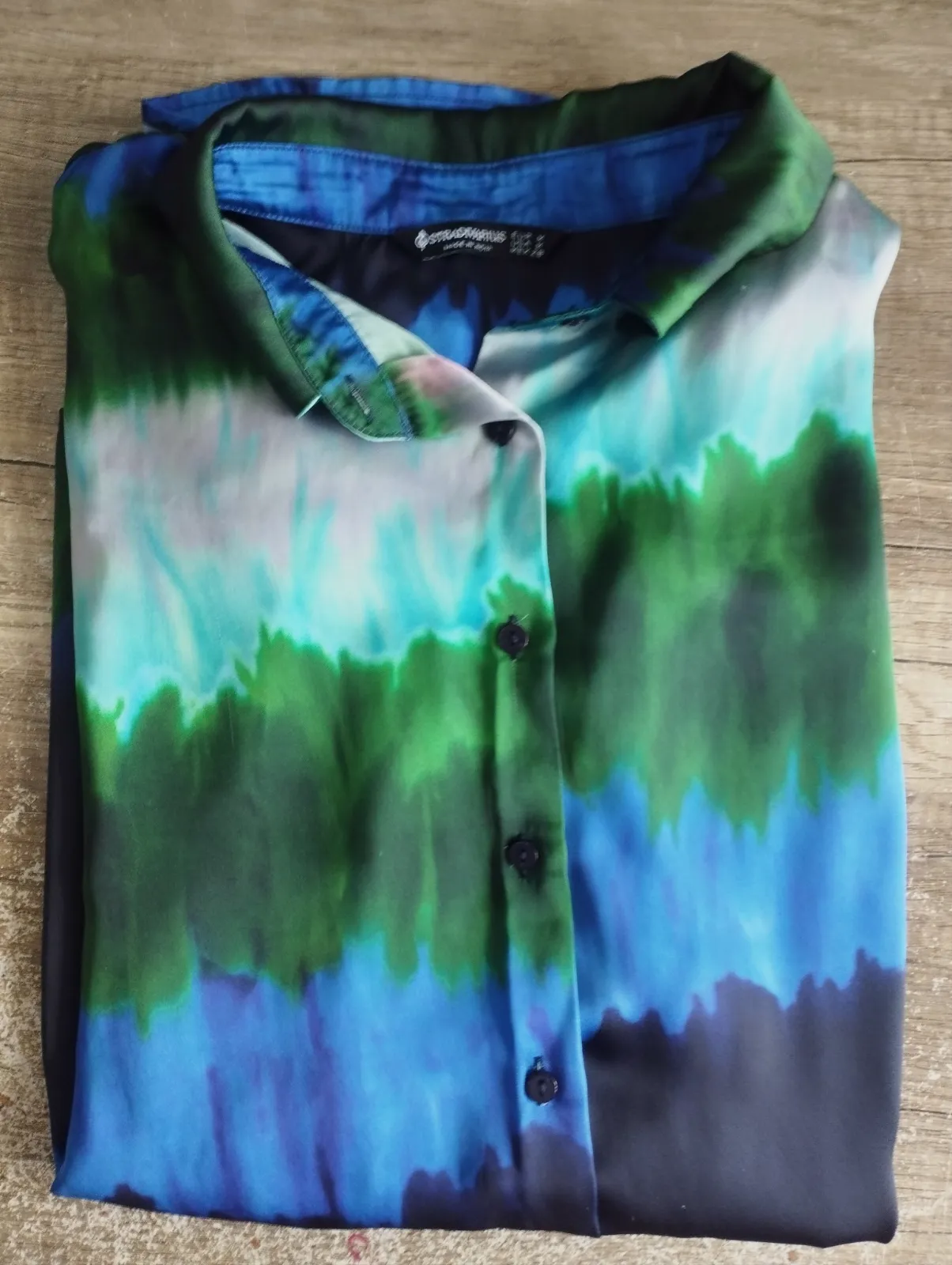 Camisa satinada manga larga tie-dye – Stradivarius – taille M 4