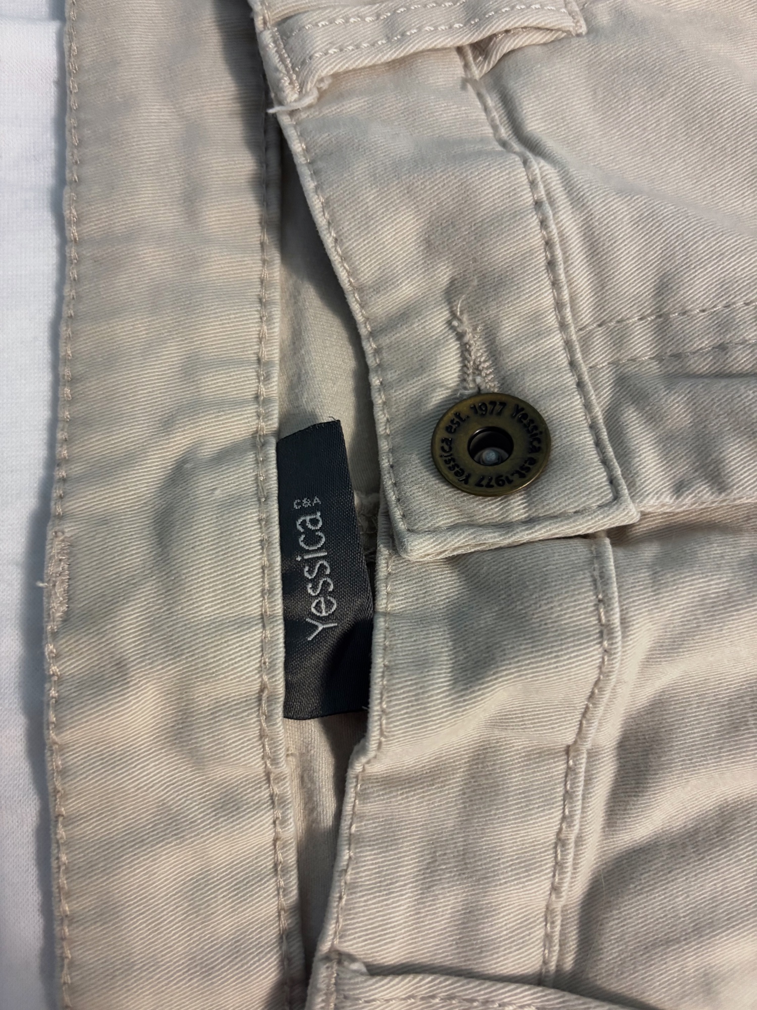 Pantalón beige – Yessica – taille 38